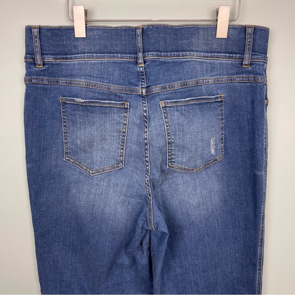 SPANX Pull-On High Waist Straight Leg Ankle Jeans in Vintage Indigo - Picture 7 of 9